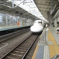 Dieser Shinkansen hat mich nach Tokio gebracht