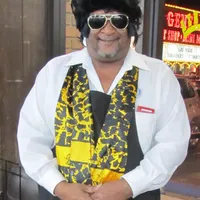 Der beste Elvis Imitator der Welt