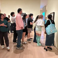 Im MoMA: Alle wollen den komischen Dalí sehen, der im Original übrigens kümmerlich klein ist